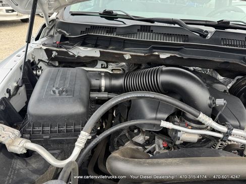 Used 2018 RAM 1500 Classic SLT AWD/4WD image 18