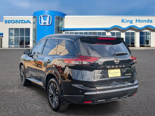 Used 2024 Nissan Rogue Platinum w/ Platinum Premium Package FWD image 12