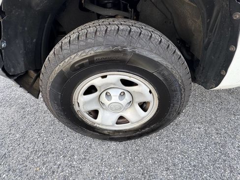 Used 2019 Toyota Tacoma SR image 62