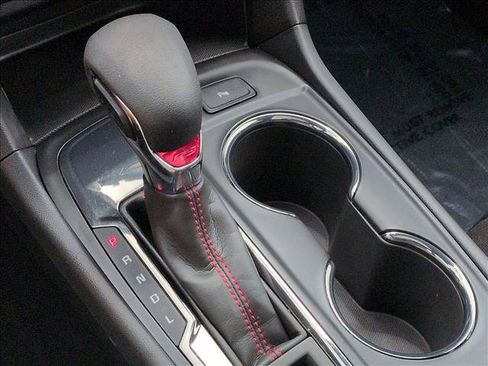 Certified 2024 Chevrolet Equinox RS FWD image 12