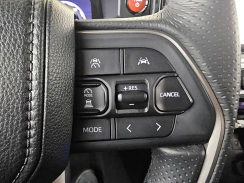 Used 2025 Toyota 4Runner TRD Off-Road Premium image 23