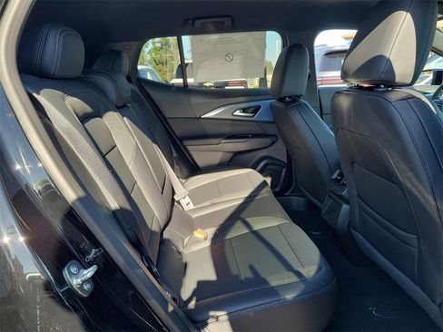 New 2026 Chevrolet Equinox EV LT image 18