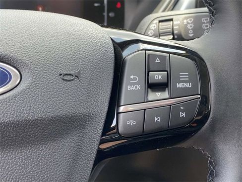 New 2025 Ford Escape SE image 16