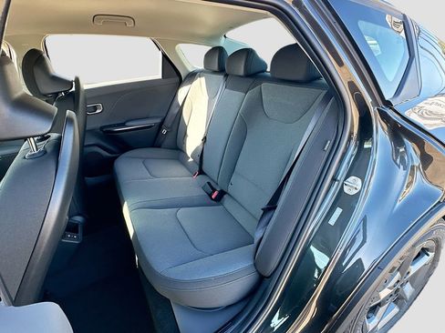 New 2025 Kia K4 LXS image 22