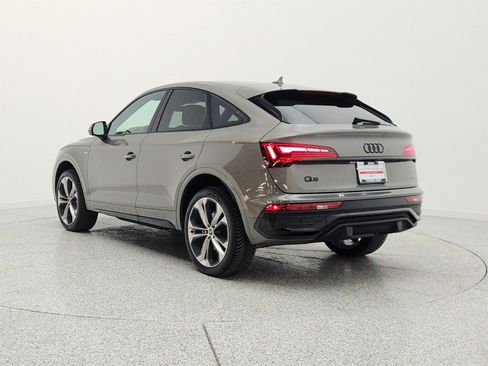 Used 2023 Audi Q5 2.0T Premium Plus w/ Premium Plus Package AWD/4WD image 7