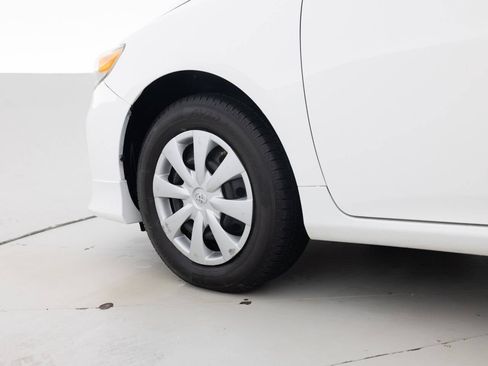 Used 2011 Toyota Corolla LE image 17