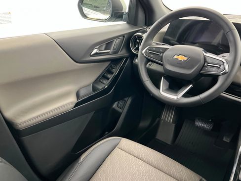 New 2026 Chevrolet Equinox LT w/ Convenience Package II image 12