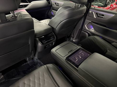 Used 2025 INFINITI QX80 Autograph w/ Premium Cargo Package image 17