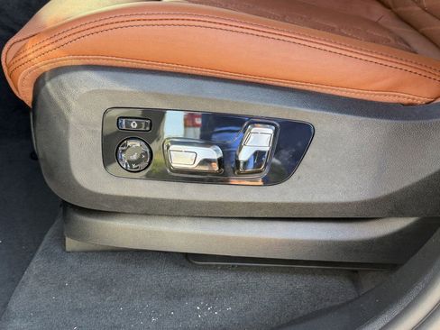 New 2026 BMW 330i xDrive Sedan w/ Premium Package AWD/4WD image 24