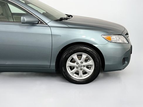 Used 2011 Toyota Camry LE w/ LE Extra-Value Pkg FWD image 42