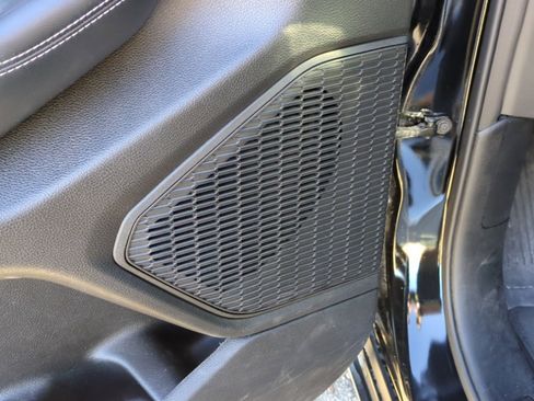 Used 2023 Jeep Grand Cherokee Altitude image 13