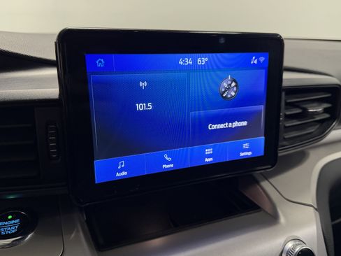 Used 2020 Ford Explorer XLT w/ Comfort Package image 8