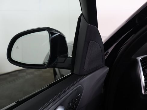 Used 2022 BMW X5 xDrive40i w/ M Sport Package image 40