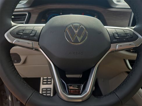 New 2025 Volkswagen Atlas SEL Premium R-Line image 23