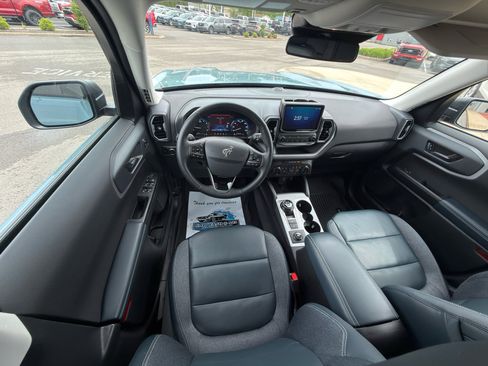 Used 2023 Ford Bronco Sport Outer Banks w/ Tech Package AWD/4WD image 32