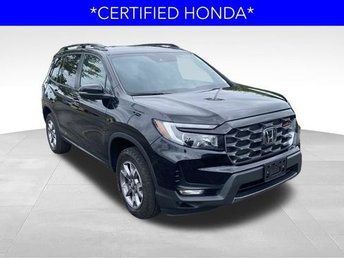 Certified 2023 Honda Passport TrailSport image 2