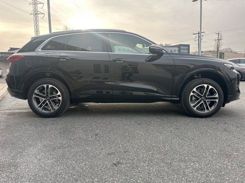 New 2025 Audi Q5 Premium image 6