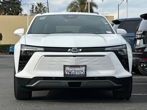 Used 2026 Chevrolet Blazer EV LT image 10