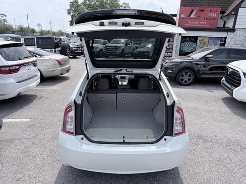 Used 2014 Toyota Prius Two image 5