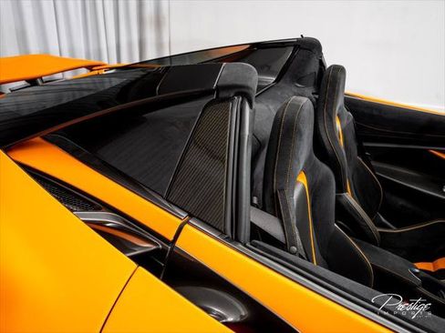 Used 2020 McLaren 720S Performance RWD image 33