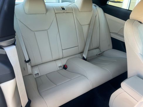 Used 2021 BMW 430i Coupe w/ Convenience Package image 16