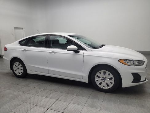 Used 2019 Ford Fusion S image 11
