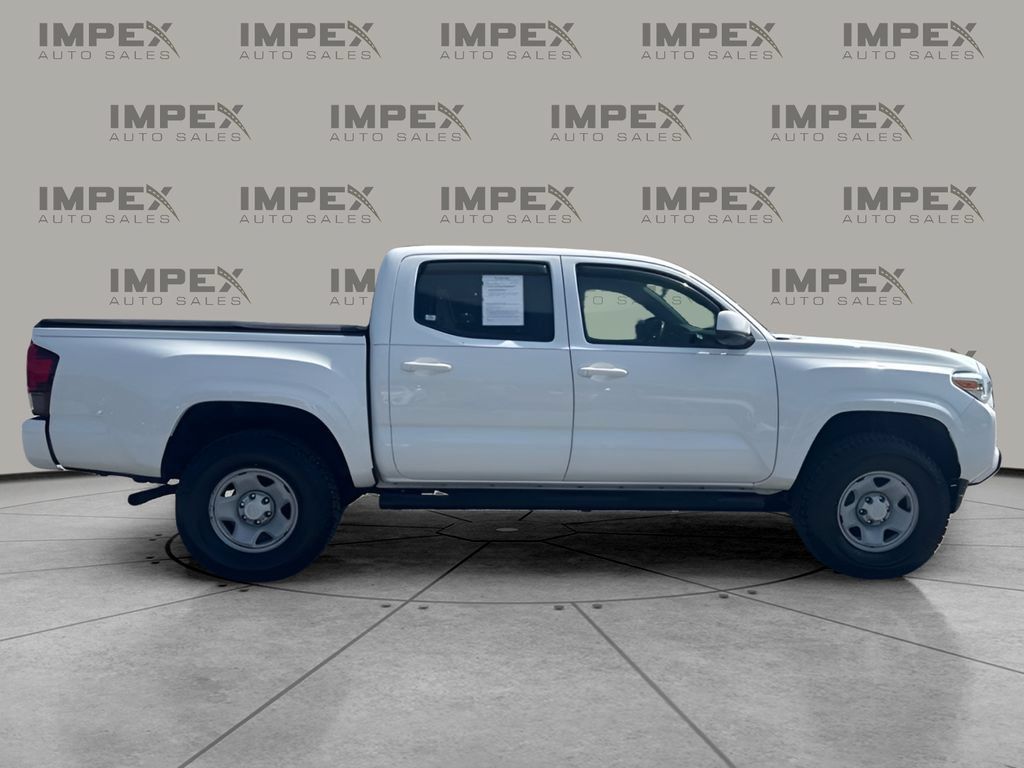 Used 2022 Toyota Tacoma SR AWD/4WD image 6