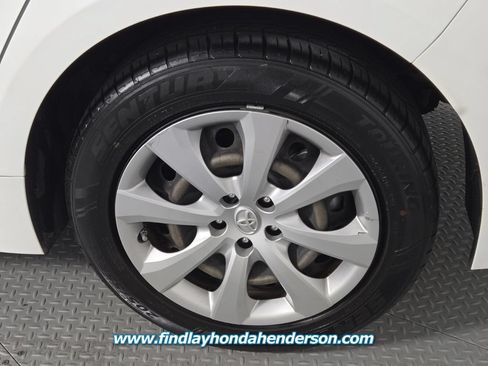 Used 2020 Toyota Corolla LE w/ Carpet Mat Package (TMS) FWD image 10