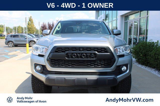 Used 2023 Toyota Tacoma SR5 w/ Technology Package AWD/4WD image 2
