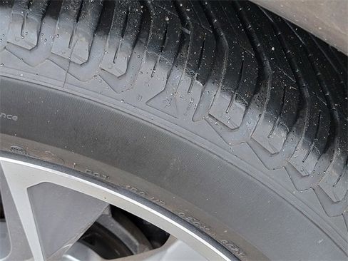 Used 2023 Chevrolet Express 2500 image 12