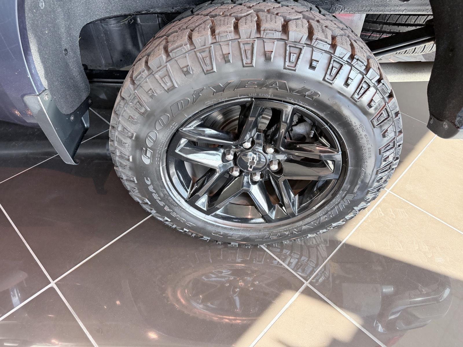 Used 2022 Chevrolet Silverado 1500 LT Trail Boss w/ LT Trail Boss Premium Package AWD/4WD image 47
