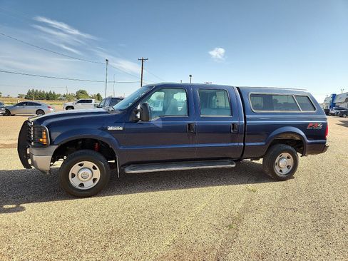 Used 2005 Ford F250 4x4 Crew Cab Super Duty image 2
