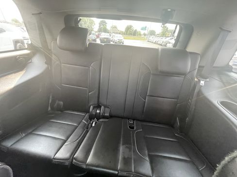 Used 2015 GMC Yukon Denali w/ Premium Package AWD/4WD image 30