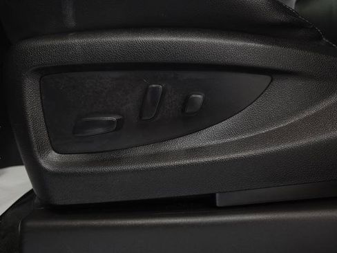 Used 2018 GMC Sierra 1500 SLT w/ SLT Premium Package AWD/4WD image 13