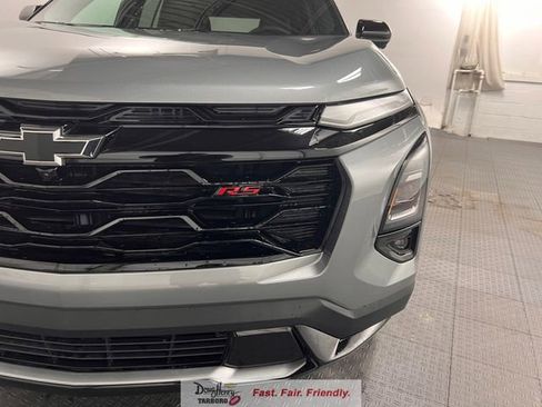 New 2026 Chevrolet Equinox RS w/ Convenience Package III FWD image 13