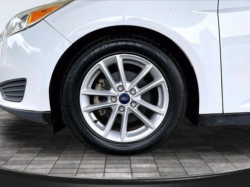Used 2017 Ford Focus SE FWD image 30