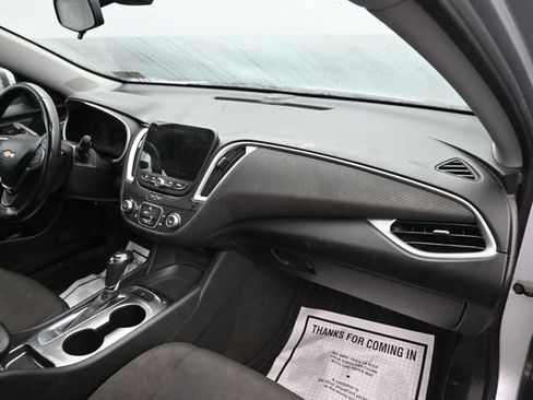 Used 2020 Chevrolet Malibu RS w/ LPO, Convenience Package 2 FWD image 8