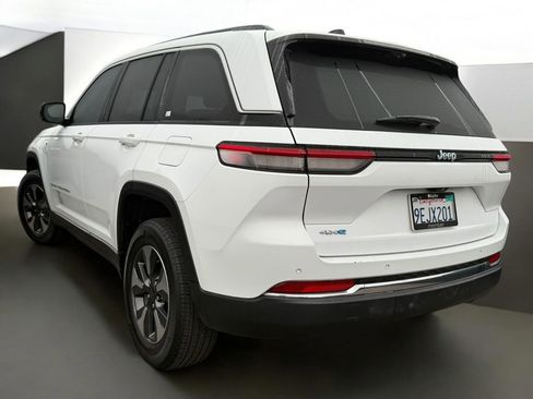 Used 2022 Jeep Grand Cherokee Limited 4xe w/ Luxury Tech Group II image 18