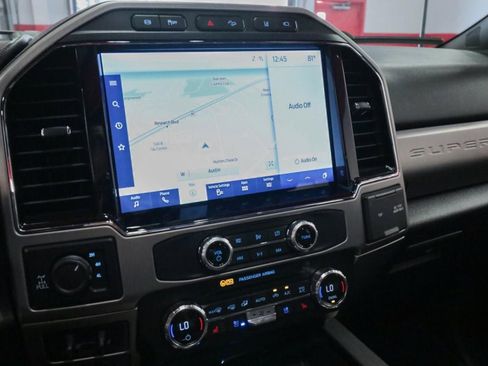 Used 2022 Ford F250 Platinum w/ FX4 Off-Road Package image 17