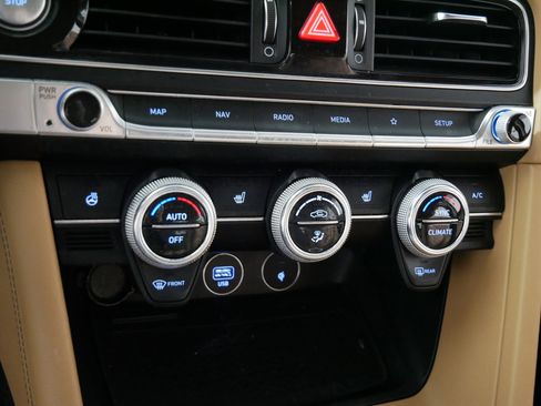 Used 2022 Genesis G70 2.0T w/ Prestige Package image 23