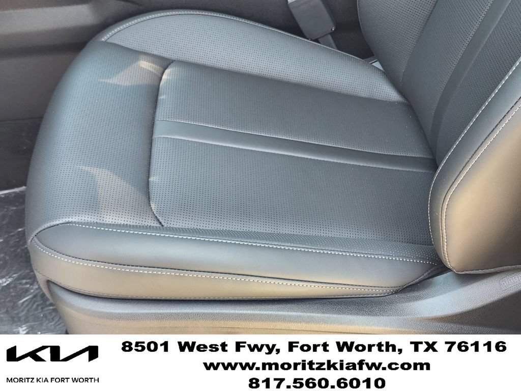 New 2026 Kia Sorento S w/ S Panoramic Sunroof Package FWD image 17
