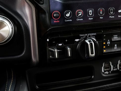 Used 2021 RAM 1500 Limited AWD/4WD image 29