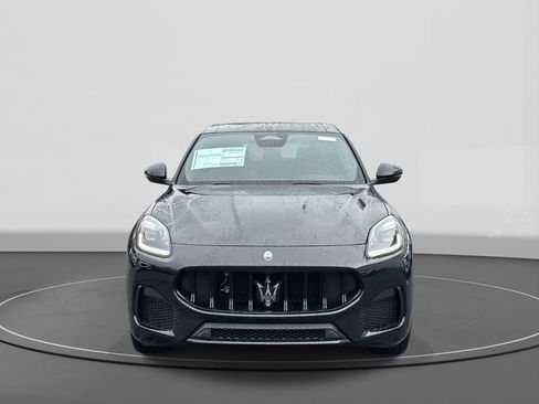 New 2026 Maserati Grecale Modena image 2