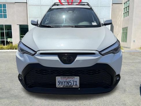 Used 2023 Toyota Corolla Cross AWD Hybrid w/ Convenience Package image 3