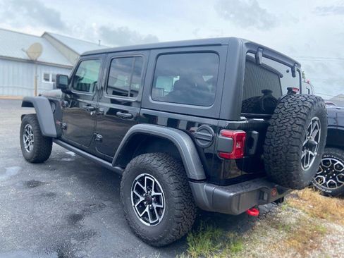 Used 2026 Jeep Wrangler Unlimited Rubicon AWD/4WD image 4