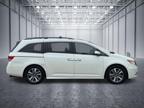 Used 2014 Honda Odyssey Touring Elite image 5