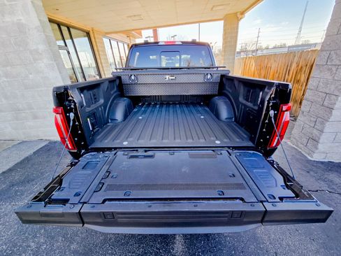 Used 2024 Ford F150 King Ranch w/ FX4 Off-Road Package image 45