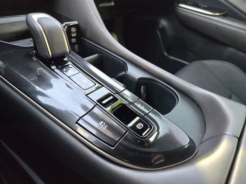 Used 2026 Toyota Crown Nightshade image 22