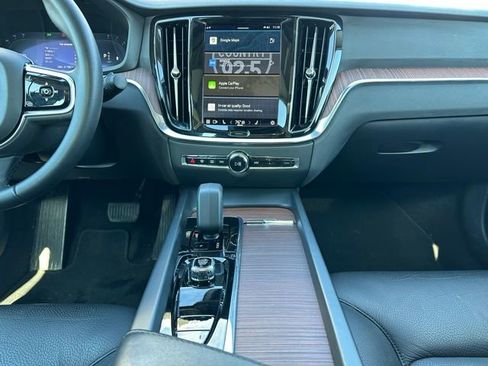 Used 2024 Volvo S60 B5 Plus image 13