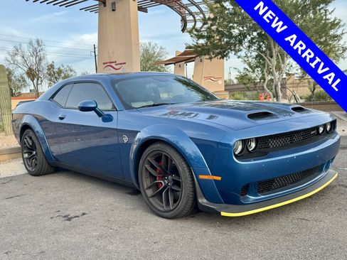Used 2023 Dodge Challenger SRT Hellcat image 1